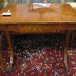 437 7417 DROP-LEAF TABLE